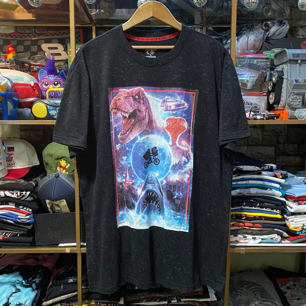 Universal Studios Retro Movie Mashup Graphic Tee XL Jaws Jurassic Park BTTF ET